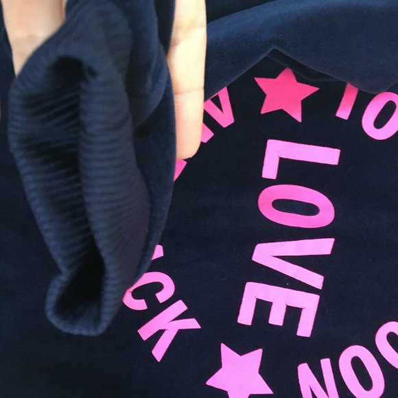 EUC Velvety Girls Sweatshirt - Picture 2 of 4